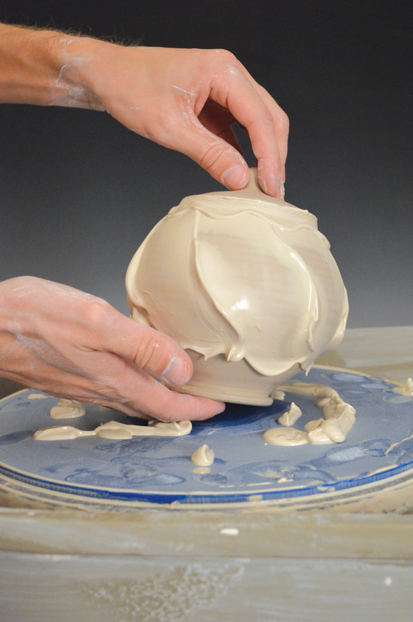 9 A thicker slip creates a dense mark or raised line. The thicker consistency also allows you to build up intriguing surface patterns because the slip can hold its form better.