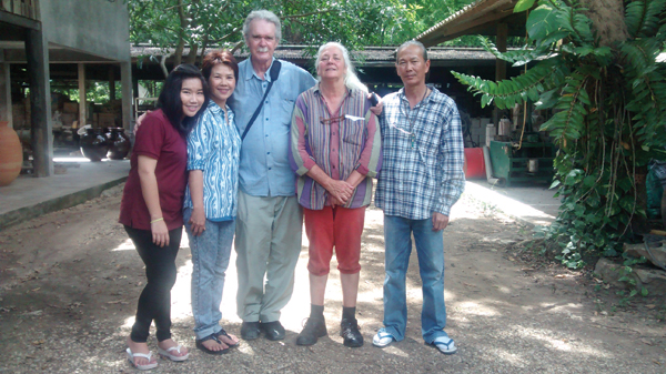 Sine, Yao, Greg, Merrie, and Rewutr in front of the studio at Rewutr Clayworks.